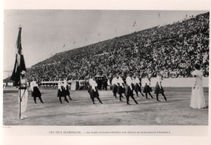 Dán nők csoportos gimnasztika bemutatót tartanak az athéni olimpián, a Les Sports Modernesből, 1906